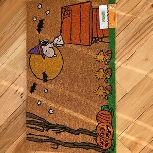 Peanuts Outdoor Halloween Witch  hat Snoopy on Doghouse & Pumpkins doormat NWT